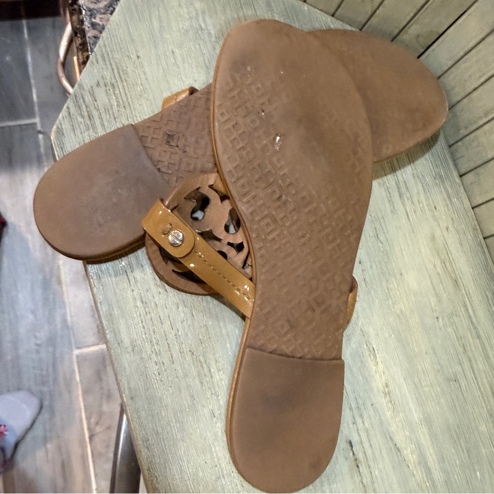 Tory Burch Tan Leather Classic Thong Sandals - Picture 8 of 10